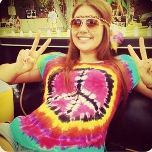 Peace sign tie dye shirt
